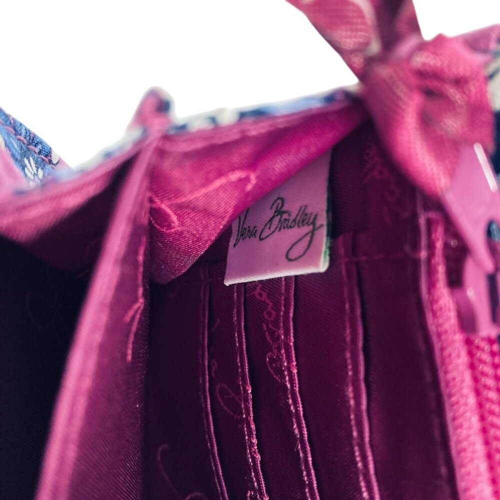 Vera Bradley‎ Paisley Floral Large Travel Wallet Colorful "Boysenberry" Pattern - Picture 5 of 7